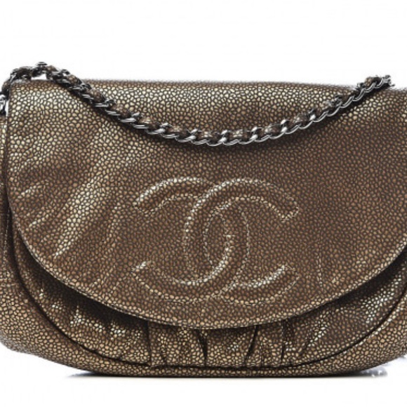 This is an authentic CHANEL metallic caviar half moon wallet on chain in bronze. - Picture 2 of 7